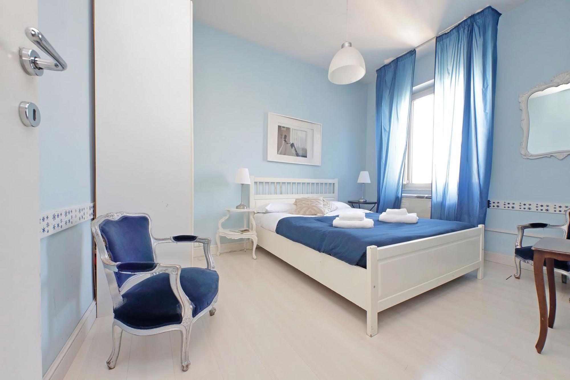 6 People At Vatican Apartamento *